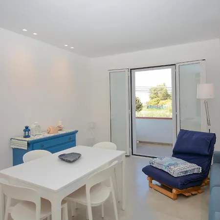 Apartment Lovely In