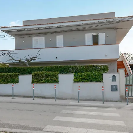 Appartamento Lovely In